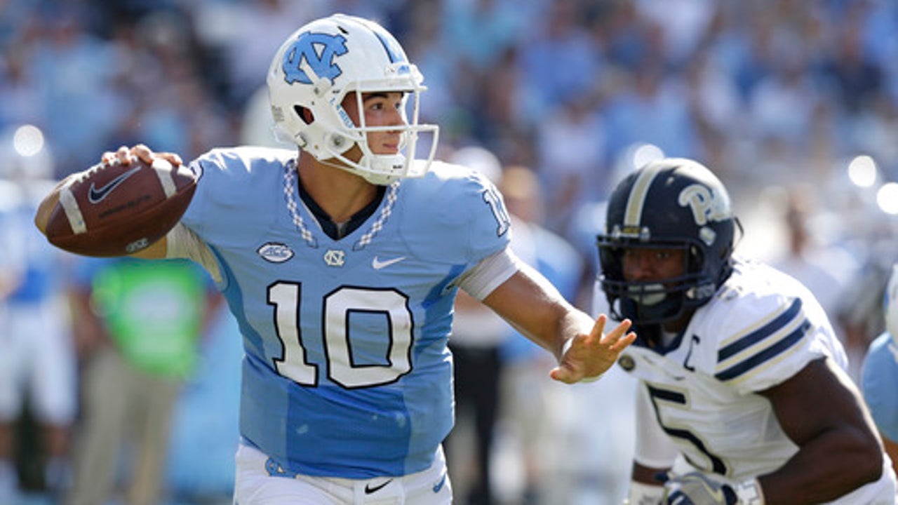 Tar Heels' Trubisky avoiding mistakes, rolling to big stats
